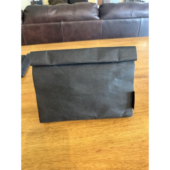 Air New Zealand Amenity Kit W/Bamboo Toothbrush/Pen  Toothpaste Hand/Body Cream - Picture 4 of 9